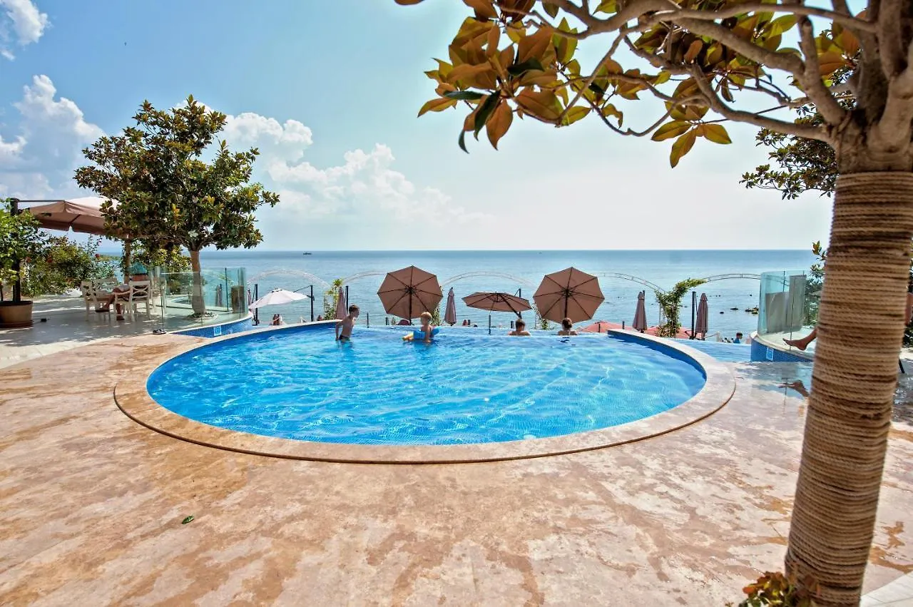 Apartment Dreams In La Mer Golden Sands