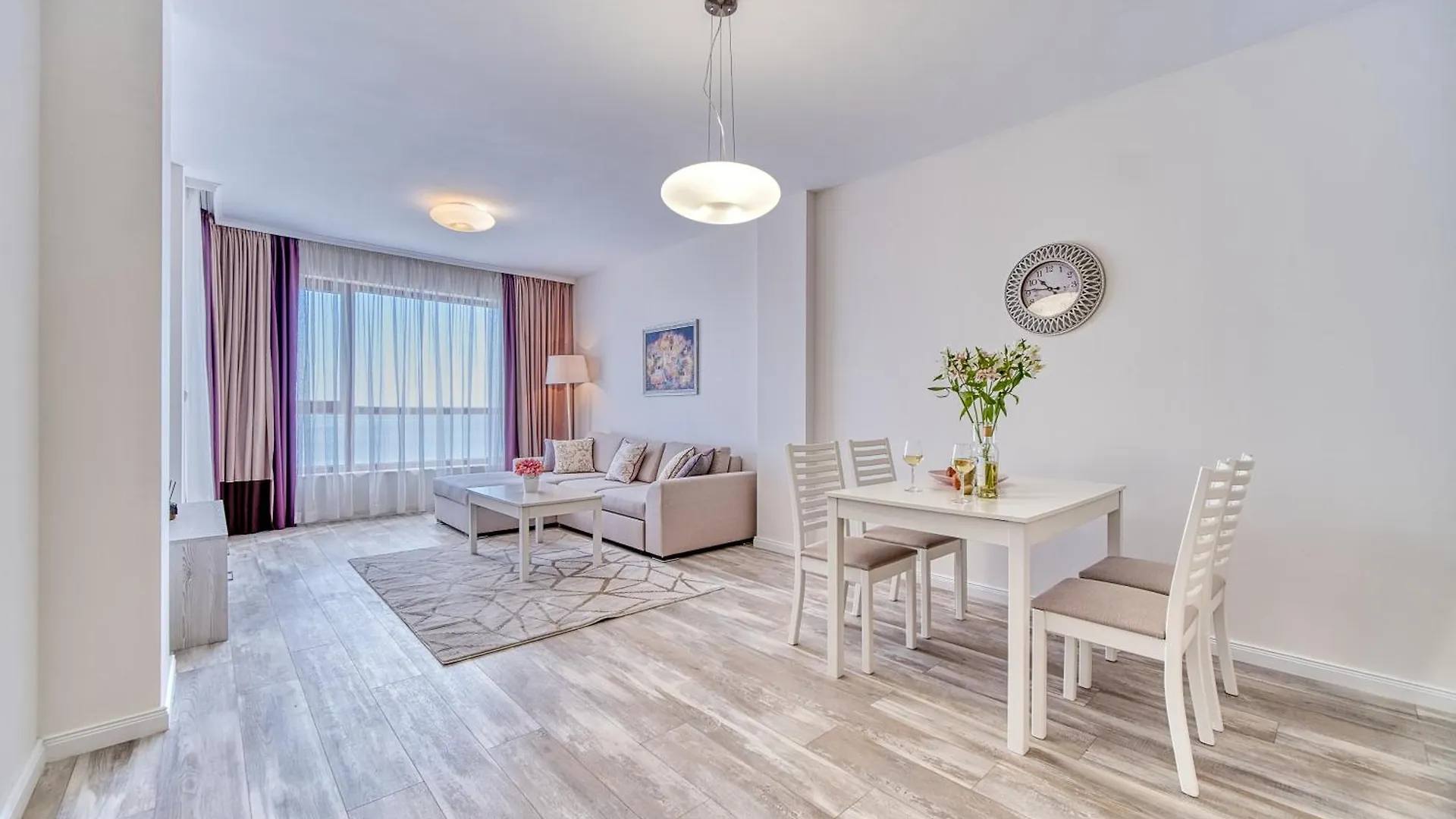 Apartment Dreams In La Mer Golden Sands