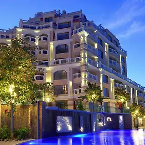 La Luxury Апартаменты